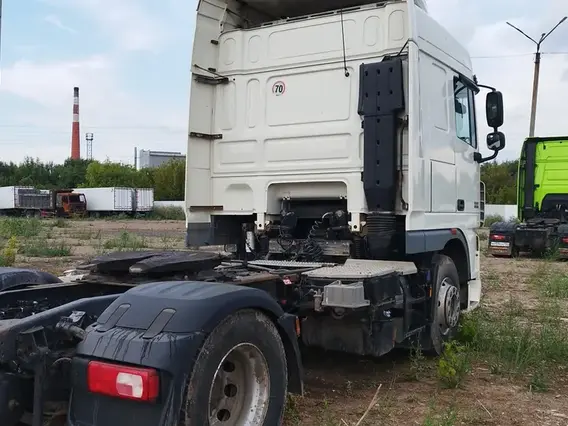 Седельный тягач DAF XF 2017 года б/у фото 6