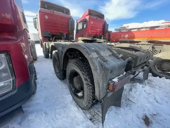 Седельный тягач Shacman SX42586V385 2022 года б/у фото 3