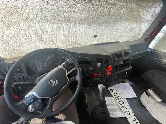 Седельный тягач Shacman SX42586V385 2022 года б/у фото 8