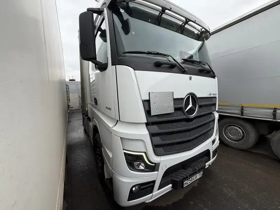Седельный тягач Mercedes-Benz Actros 2023 года б/у