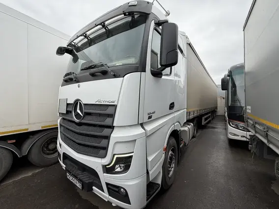 Седельный тягач Mercedes-Benz Actros 2023 года б/у фото 3