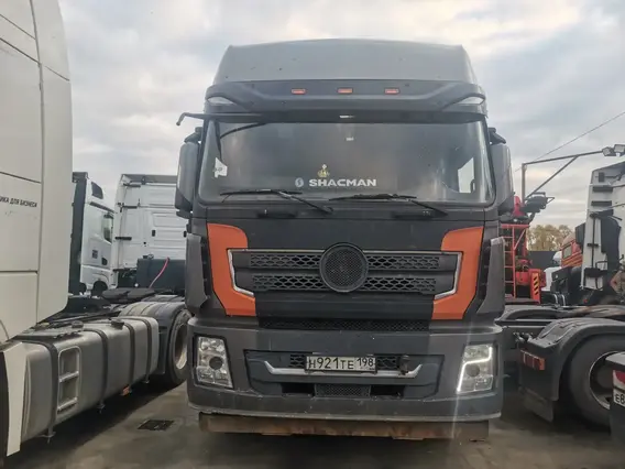 Седельный тягач Shacman SX42584V324 2022 года б/у фото 2