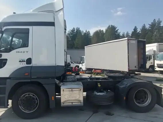 Седельный тягач Ford Cargo 2021 года б/у фото 4
