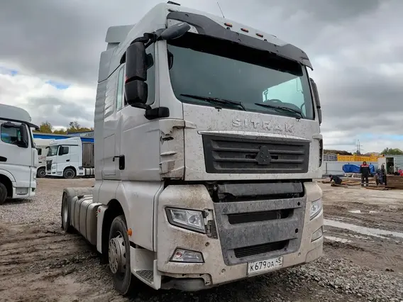 Седельный тягач SITRAK c7h 2023 года б/у