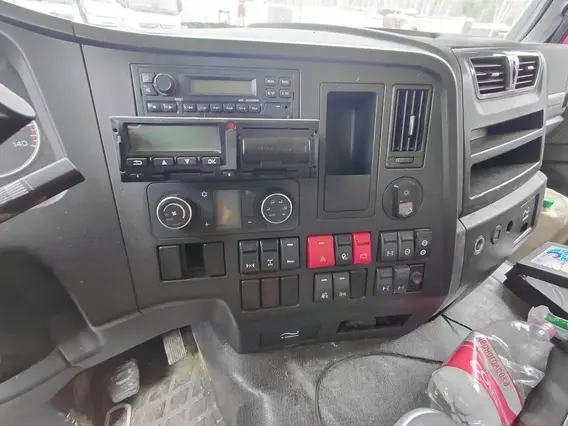 Седельный тягач Shacman SX42586W385C 2022 года б/у фото 9