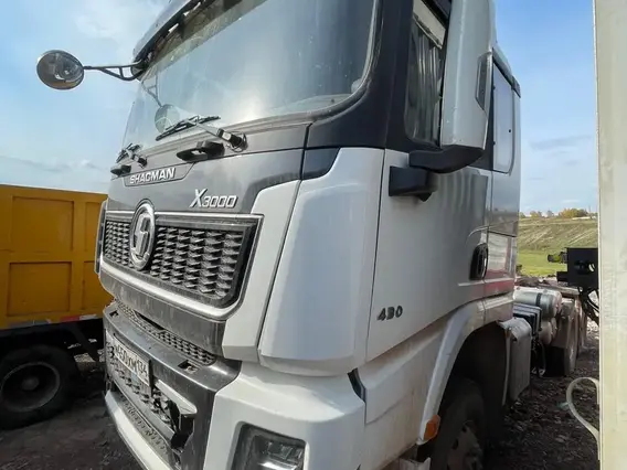Седельный тягач Shacman SX42586V385 2023 года б/у фото 3