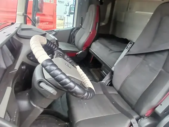 Седельный тягач Volvo FH 2018 года б/у фото 4