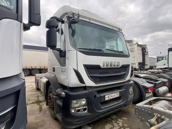 Седельный тягач IVECO Stralis 2016 года б/у