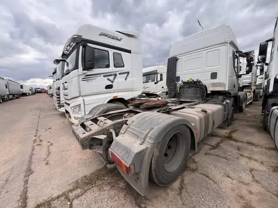 Седельный тягач IVECO Stralis 2016 года б/у фото 3