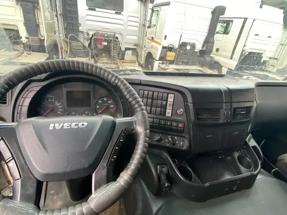 Седельный тягач IVECO Stralis 2016 года б/у фото 5