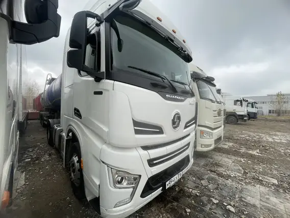 Седельный тягач Shacman SX4188YY381 2023 года б/у