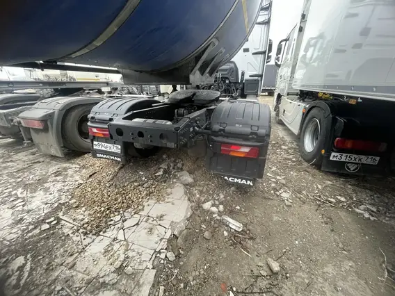 Седельный тягач Shacman SX4188YY381 2023 года б/у фото 6
