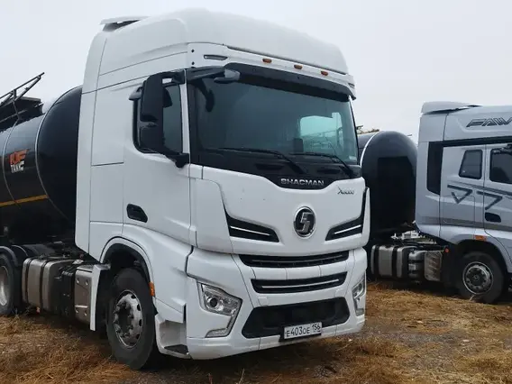 Седельный тягач Shacman SX4188YY381 2023 года б/у