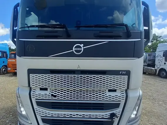 Седельный тягач Volvo FH 2023 года б/у фото 3