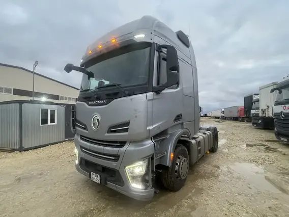 Седельный тягач Shacman SX4188YY381 2023 года б/у фото 3