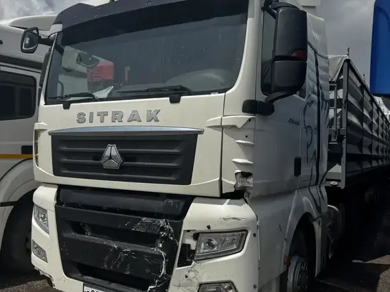 Седельный тягач SITRAK c7h 2023 года б/у фото 2