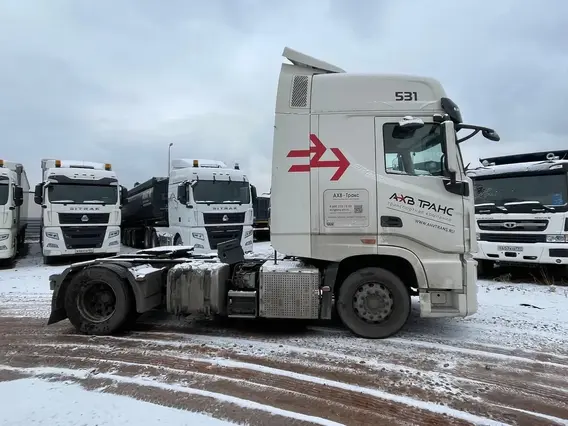 Седельный тягач Dongfeng DFH4180 2023 года б/у фото 5