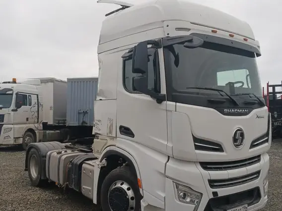 Седельный тягач Shacman SX4188YY381 2023 года б/у