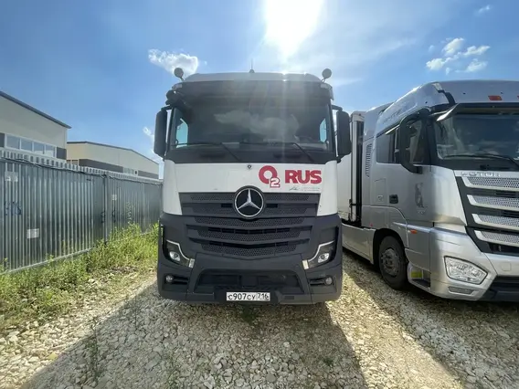 Седельный тягач Mercedes-Benz Actros 2024 года б/у фото 2