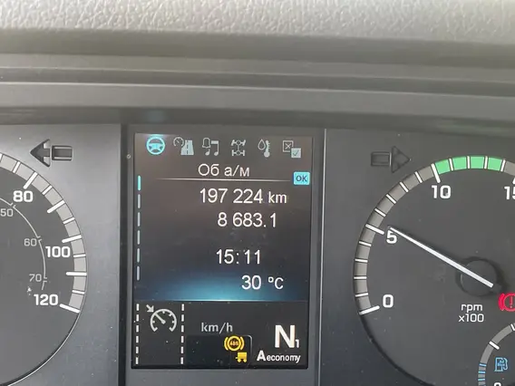 Седельный тягач Mercedes-Benz Actros 2024 года б/у фото 6