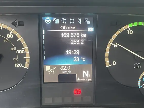 Седельный тягач Mercedes-Benz Actros 2024 года б/у фото 6