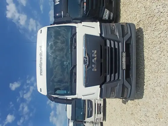 Седельный тягач MAN TGX 2022 года б/у фото 3