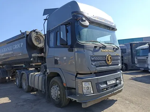 Седельный тягач Shacman SX42566V324 2022 года б/у