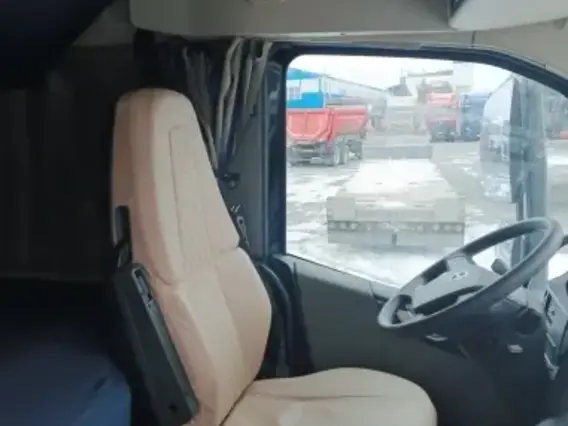 Седельный тягач Volvo FH 2022 года б/у фото 13