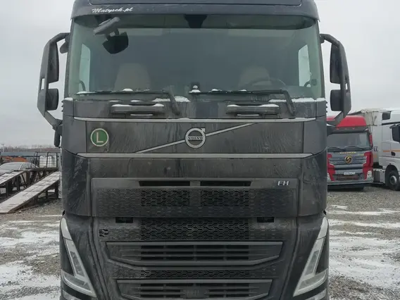 Седельный тягач Volvo FH 2022 года б/у фото 3