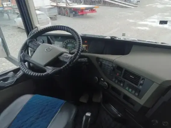 Седельный тягач Volvo FH 2020 года б/у фото 12
