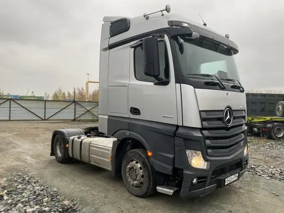 Седельный тягач Mercedes-Benz E-Class 2023 года б/у