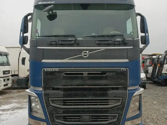 Седельный тягач Volvo FH 2020 года б/у фото 3