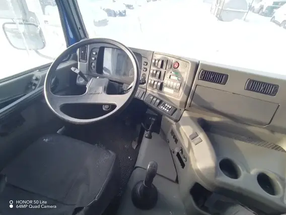 Седельный тягач МАЗ 643028 2023 года б/у фото 7