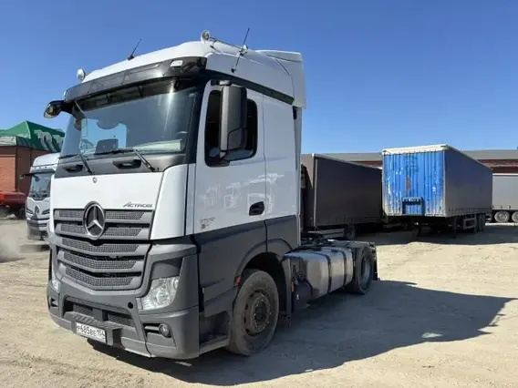 Седельный тягач Mercedes-Benz Actros 2023 года б/у