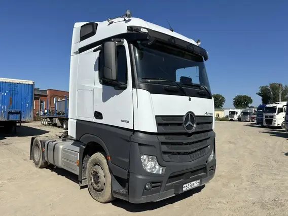 Седельный тягач Mercedes-Benz Actros 2023 года б/у фото 4