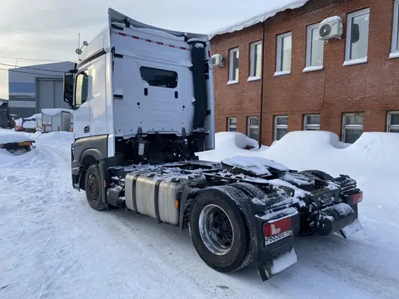 Седельный тягач Mercedes-Benz Actros 2023 года б/у фото 5