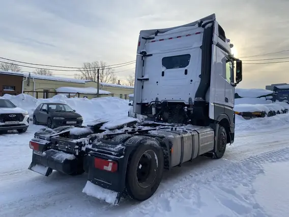 Седельный тягач Mercedes-Benz Actros 2023 года б/у фото 6
