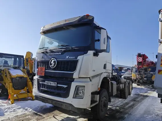 Седельный тягач Shacman SX42586V385 2023 года б/у фото 2