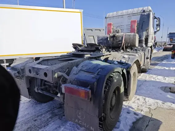 Седельный тягач Shacman SX42586V385 2023 года б/у фото 3