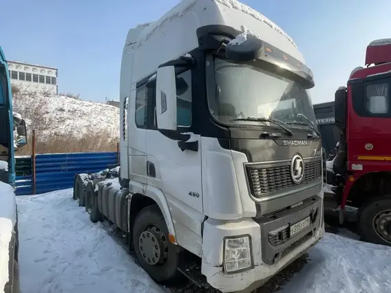 Седельный тягач Shacman SX42584V324 2023 года б/у