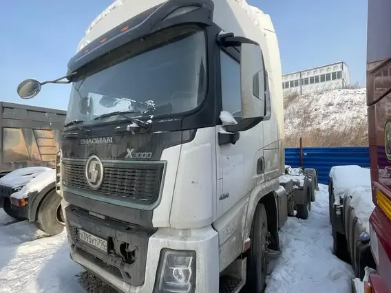 Седельный тягач Shacman SX42584V324 2023 года б/у фото 4
