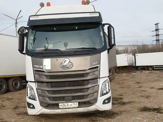 Седельный тягач Chenglong LZ4181H7AB 2023 года б/у фото 2