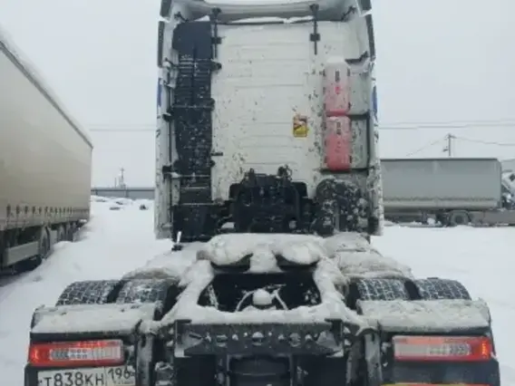 Седельный тягач Volvo FH 2021 года б/у фото 6