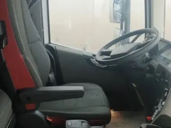 Седельный тягач Volvo FH 2021 года б/у фото 8