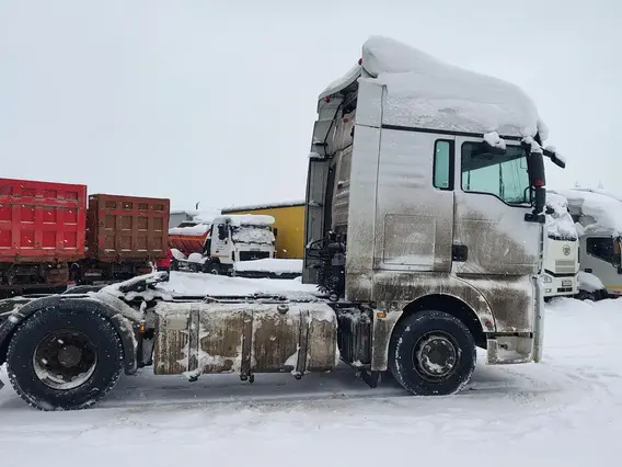 Седельный тягач SITRAK c7h 2023 года б/у фото 2