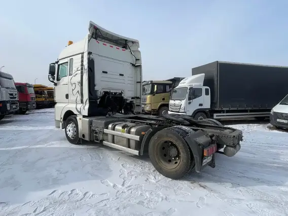 Седельный тягач SITRAK c7h 2023 года б/у фото 8
