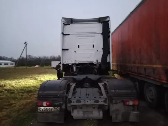 Седельный тягач Mercedes-Benz Actros 2022 года б/у фото 5
