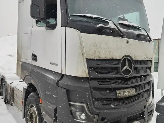Седельный тягач Mercedes-Benz Actros 2023 года б/у