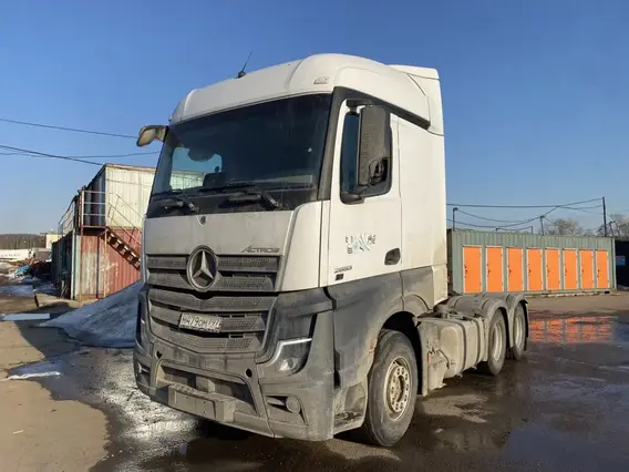 Седельный тягач Mercedes-Benz Actros 2023 года б/у фото 2