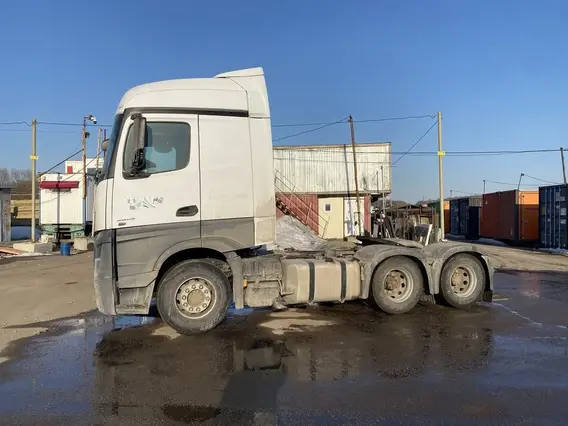 Седельный тягач Mercedes-Benz Actros 2023 года б/у фото 9